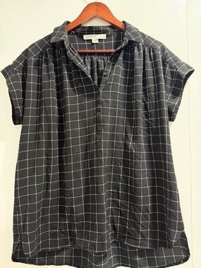 Loyal Hana Black Windowpane Button-Front Cap Sleeve Blouse - Nursing